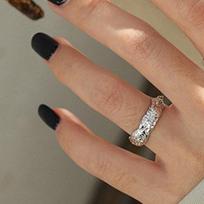 Light Luxury Temperament Pearl Ring Female Niche Design Versatile Fashion Trend Splicing High-End Feeling Banquet Jewelry Gift
