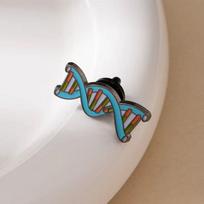 Metal DNA Double Helix Brooch Pin Science Symbol Accessory for Lab Coats Jackets Bags Lapel Decoration Unique Design Durable Material One Size mėlyna