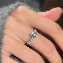 New Light Luxury Zircon Pearl Ring for Women Open Metal Finger Rings Design Simple Elegant Female Jewelry Wedding Gift Wholesale pilka spalva