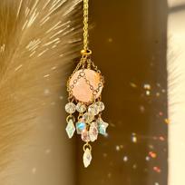 A Crystal- Suncatcher Hanger, Sun Catcher Window, Garden, Home, and Car Hanging Decorative Ornament, Suitable As a Gift (Multicolor,hanging&H:19cm) įvairiaspalvis