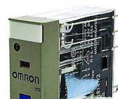 OMRON kontaktinis jungiklis, 5 kontaktų, SPDT, 10A, mechaniniai ir LED indikatoriai, užrakinamas bandymo mygtukas, ženklinimo funkcija