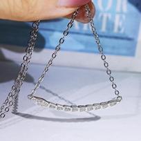 Detailed Lines Smile Necklace  Fashionable Romantic Smile Necklace  Simple Smile Collarbone Chain for Women gray