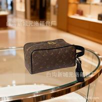 Retro printed men's messenger bag fashionable and casual portable shoulder small square bag men's and women's same mobile phone bags juoda