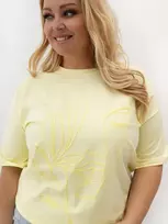 Šviesiai geltoni moteriški plus size marškinėliai