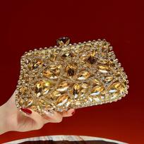 Luxury-Style Beaded Handbag, Fashionable Small Handbag, Women's Grab Bag with Beads, Diamond Engraved, Sophisticated Evening Bag auksas