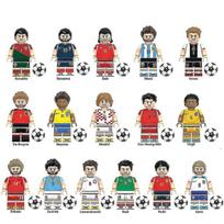 Pasaulio futbolo žaidėjų figūrėlės statybiniai kaladėlės Vaikams Dovanų žaislai 4,5 cm Rinkinys iš 16 vnt.