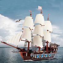 1664 vnt. Piratų imperatoriškojo flagmano modelinio laivo konstravimo kaladėlės, suderinamos su 10210 22001, Kalėdinės ir gimtadienio dovanos vaikams