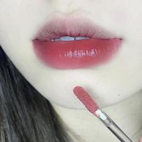 Iced Tea Fruity Mirror Lip Glaze: Long-lasting, Moisturizing, Plumping Lip Makeup in a Round Tube