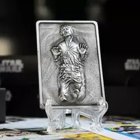 Fanatik „Žvaigždžių karų“ riboto leidimo Han Solo karbonito luite