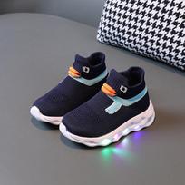 LED šviečiantys batai vaikams Šviečiantis batukas Nauji Mielos mergaitės sportiniai batai Animacinių filmų berniuko laisvalaikio batai Kvėpuojantys vaikiški batai Vaikų kedai 21-insole13.3cm mėlyna