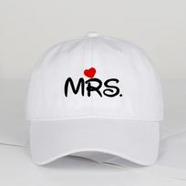 “MR & MRS” Heart Print Couple Baseball Caps Soft and Comfortable with Adjustable Sizing Romantic and Sweet Couple Style, Fashion