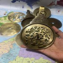 Žalvarinis kalendorius - Antikvarinis Vintažinis Navigacinis Astrologinis Jūrinis Dovana - Jūrinis Dekoras