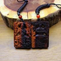 Thunderstruck Peach Wood Guan Gong Openwork Pendant - Handmade Carved Wooden Plaque Charm of God of Wealth for Men and Women