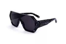Philipp Plein SPP047-0Z21 Vyriški Akiniai Nuo Saulės Juodas Rėmas Pilki Lęšiai 99mm