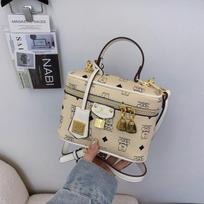 Niche design bag women's new fashion chain messenger bag box bucket bag pilkšvai balta