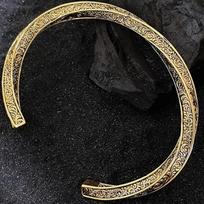 Arabesque Möbius Women's Adjustable Antique Gold Bangle - Retro Distressed Pattern Bracelet