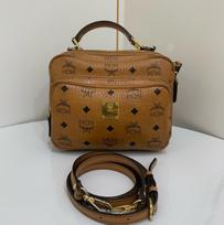[Pre-Owned] Aren 24k Gold Plated Metal Accessories Monogram Print Removable Adjustable Webbing Coated Canvas Camera Bag Crossbody - Very Good #1DEG2A8 ONE SIZE