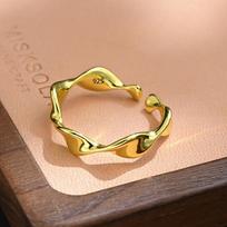 Ventfille   Copper Möbius Twist Ring For Women Luxury Niche Twist Fashion Creative Elegant Jewelry Gift Dropshipping