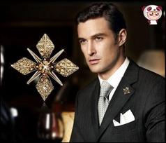 Stylish Full-diamond Cross Four-leaf Retro Men's Suit Shirt Lapel Pin British Brooch Lapel Clip One Size
