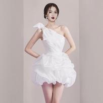 2024 One-Shoulder Bow Slimming Mini Dress S balta
