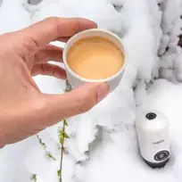 WACACO NANOPRESSO CHILL WHITE rankinis maltos kavos aparatas su dėklu, balta
