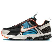 Nike Air Zoom Vomero 5 Blue Gaze Total Orange Moteriški sportbačiai Juodi Šviesiai kauliniai FZ3963-010 42.5 black