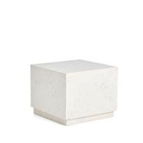 Iš marmuro šoninis stalas 50x50 cm Sorein – Kave Home