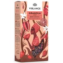 Granola su braškėmis ir kakava