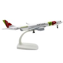 20cm Modeliniai lėktuvai Portugalija A330 Lydinio miniatiūrinis lėktuvas su ratukais Suvenyras Pomėgių kolekcija Lėktuvas Vaikų žaislai