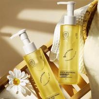 Ruyi 3-in-1 Botanical Deep Cleansing Oil