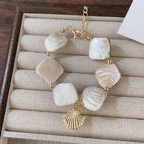 Women Vacation Daily Jewelry Giant White Peacock Blue Shell Bracelet Necklace, Light Luxury High-Grade Seaside Decorative Accessories