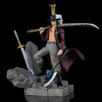 17CM ONE PIECE Anime Figures Dracule Mihawk Top Decisive Battle Action Figure PVC Model Toys Collection Ornaments Doll Fans Present