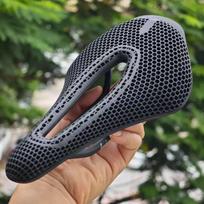 GOLDIX Naujas 3D spausdintas anglies pluošto dviračio balnelis Itin lengvas plento MTB lenktynių pagalvėlė Saugos vėdinimas Dviračio sėdynės priedai Carbon Fiber