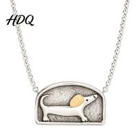 Pet Lover Gift Necklace Floating Movable Dachshund Locket Necklace Magnetic Openable Memory Capsule Paw Print Pendant Cute Dog Keepsake Jewelry for