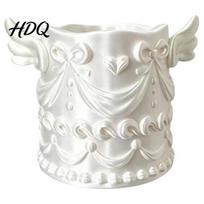 Elegant Desk Storage Holder 3D Printed Pen Holder Large Capacity Dual-Purpose Makeup Brush Feminine Accessory Pearlescent Angel Wing Relief balta