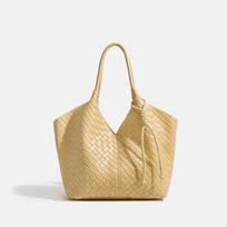 Small-scale Vegetable Basket Handbag, Woven Bag, Fashionable Cross-body Bucket Bag geltona