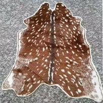 Sika elnio odos plotas grindų kilimas Imituotos gyvūno odos kailio raštas Rankų darbo aksomo imitacijos odos grindų plotas Automobilio kilimas brown