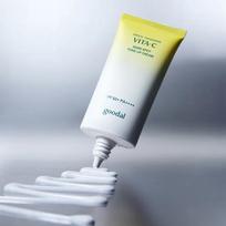 Goodal Green Tangerine Vita C Blemish Tone-Up Cream (25AD)