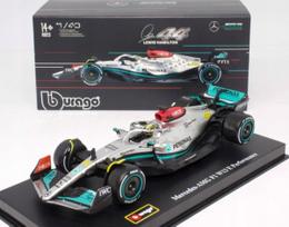 Bolid f1 mercedes w13 hamilton kask bburago 1:43