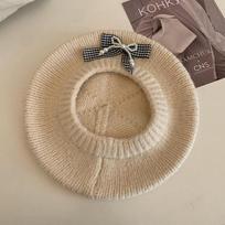 Soft Knitted Beret Hat Solid Color Artist Painter Cap Sweet Beanie Cap  Autumn and Winter Warmth smėlis