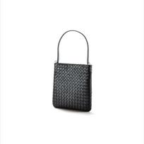 Spring new sheepskin messenger bag simple portable woven bag retro leather women's shoulder bag 18*2*20cm juoda