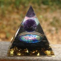 Rankų darbo magiška orgonito piramidė 60 mm ametisto kristalo sfera su obsidiano natūralaus kristalo akmeniu orgono energijos gydymas Reiki čakrų daugiklis 6cm juoda