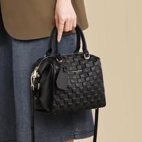 Handbag bag 2025 new leather messenger women's bag large capacity commuter shoulder pillow Boston bag luggage