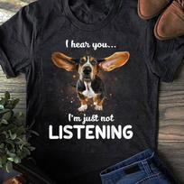 Funny Basset Hound T-Shirt: I Hear You Not Listening M