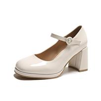 Female Korean Version of The Ladies Patent Leather High Heels Thick Heel Pedicure Shallow  Sandals 40 balta
