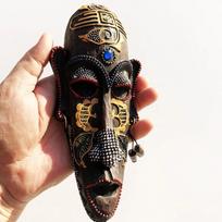Senovės afrikietiškos kaukės sienos ornamentas, rankomis tapytas dervos meno kūrinys namų dekoravimui, afrikietiško stiliaus suvenyras black