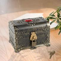 Pirate Storage with Lock Features bronza