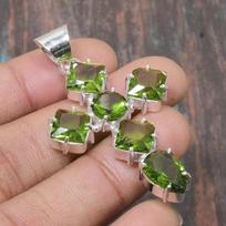Peridoto brangakmenis rankų darbo masyvus 925 prabos sidabro papuošalas pakabukas 2.17 Inches žalia