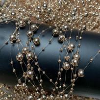 Perlų imitacijos karoliukų grandinėlė su spalvingais kutais, skirta „pasidaryk pats“ nuotakos plaukų aksesuarams ir rankų darbo puokštėms 3+8 connected beads, 1 piece 1.3 meters gray