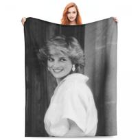 Princesės Dianos Lady Flanelinis pledas Kokybiškas Šiltas Minkštas Britų Karališkosios Šeimos Patalynė Pledai Žiemos Kelionėms Kėdė Sofa Lova Lovatiesė Size: 100*150cm, Weight: 230 GSM